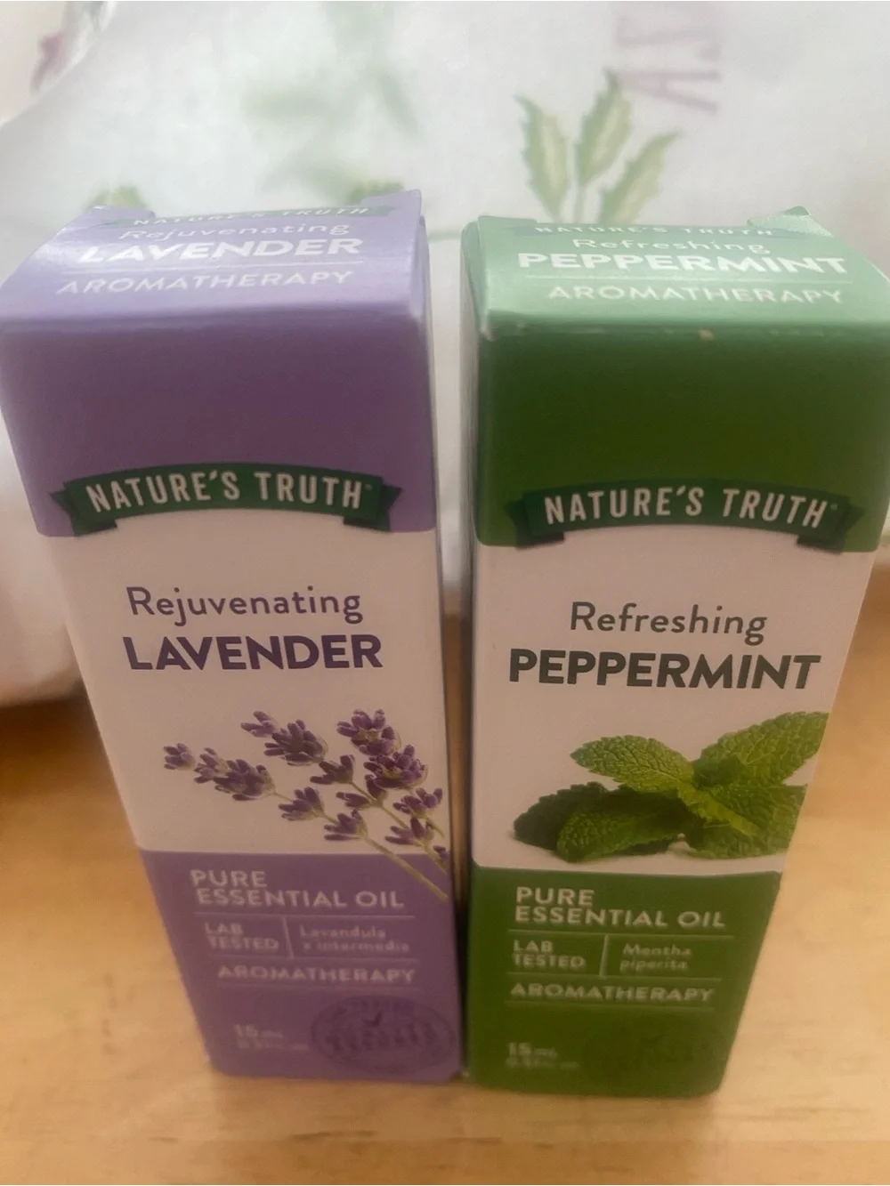 Set of 2 pure essential oils lavender and peppermint oil. NIB NWT .51 oz ea